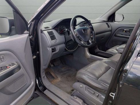 Used 2004 Honda Pilot EX image 10
