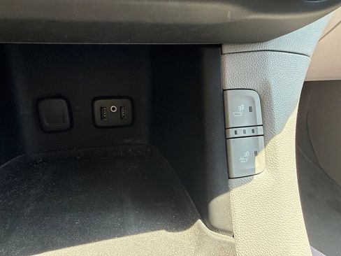 Used 2017 GMC Acadia SLT FWD image 33