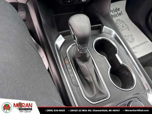 Used 2021 Chevrolet Traverse LT FWD image 18