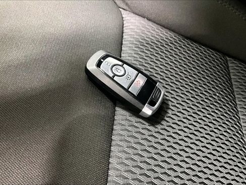 Used 2022 Ford Explorer XLT RWD image 10