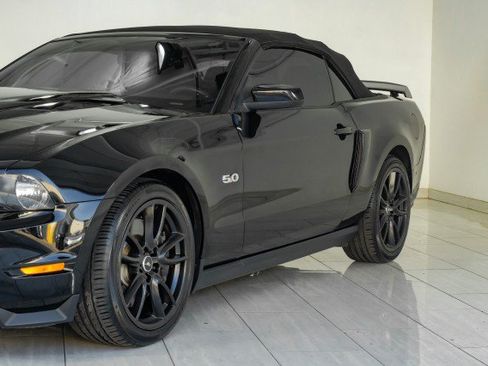 Used 2011 Ford Mustang GT Premium w/ Brembo Brake Pkg RWD image 69