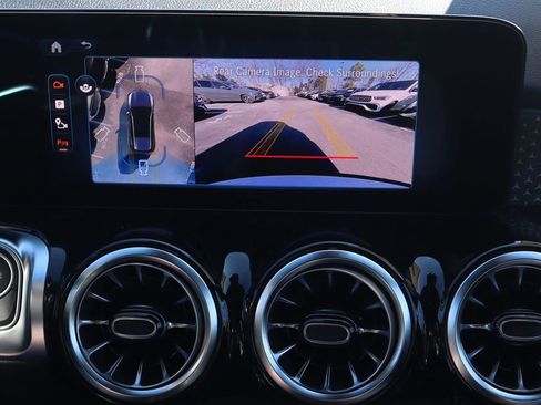 New 2026 Mercedes-Benz GLB 35 AMG 4MATIC image 9