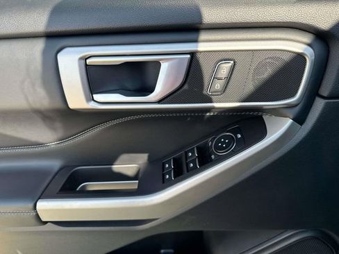 Used 2023 Ford Explorer XLT w/ Equipment Group 202A image 20