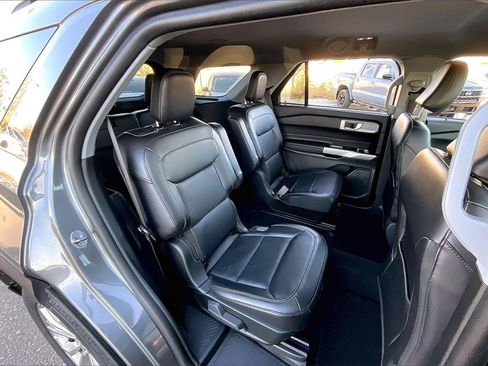 Used 2023 Ford Explorer Limited w/ Equipment Group 301A image 26