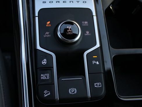 Used 2025 Kia Sorento SX Prestige AWD/4WD image 23