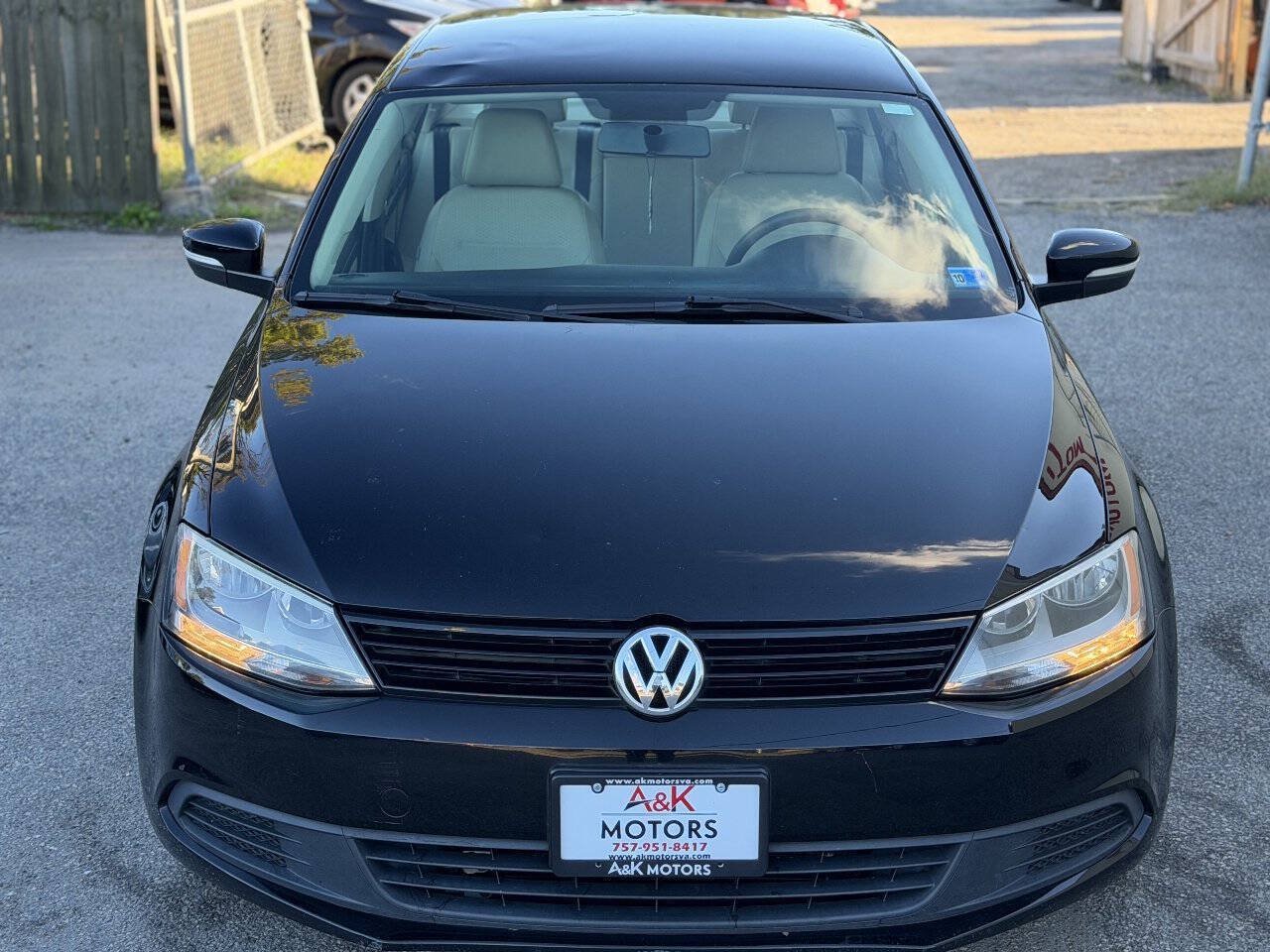 Used 2014 Volkswagen Jetta SE FWD image 4