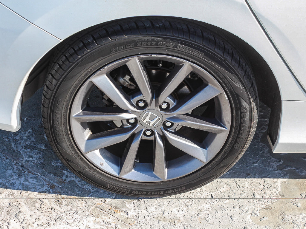 Used 2020 Honda Civic EX image 9