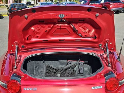 Used 2016 MAZDA MX-5 Miata Grand Touring image 8