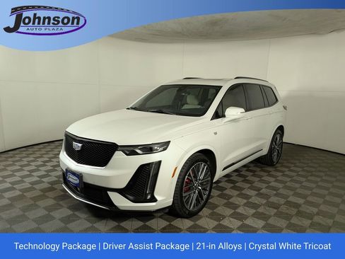 Used 2023 Cadillac XT6 Sport w/ Technology Package AWD/4WD image 1