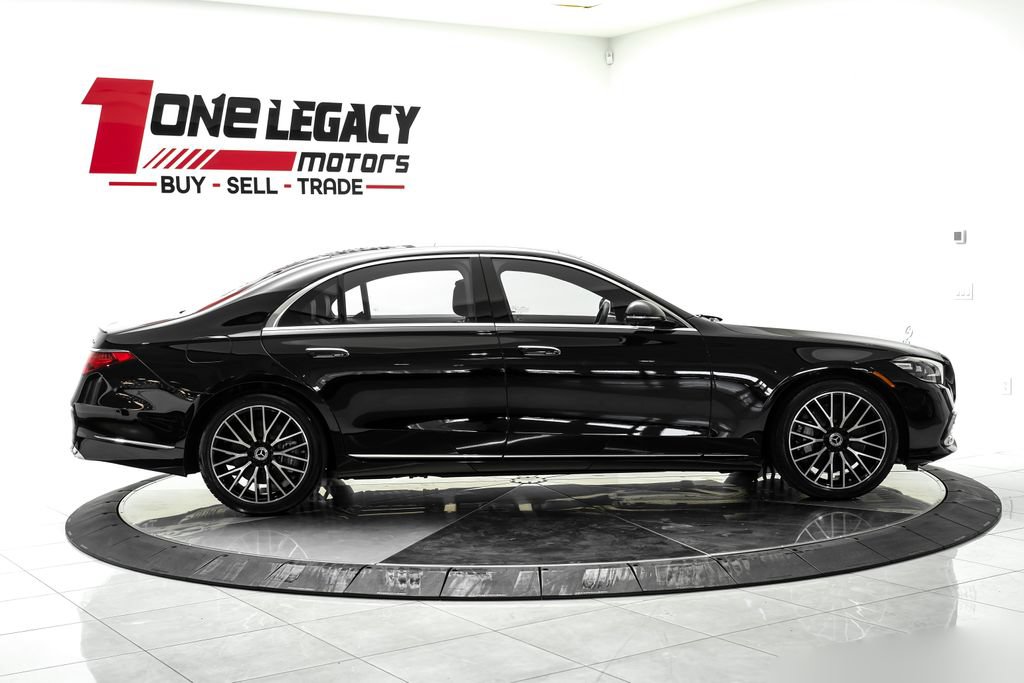 Used 2025 Mercedes-Benz S 500 4MATIC image 9