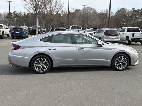 Used 2023 Hyundai Sonata SEL image 14