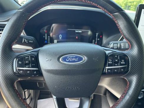 Used 2023 Ford Escape ST-Line w/ Tech Pack #1 AWD/4WD image 11