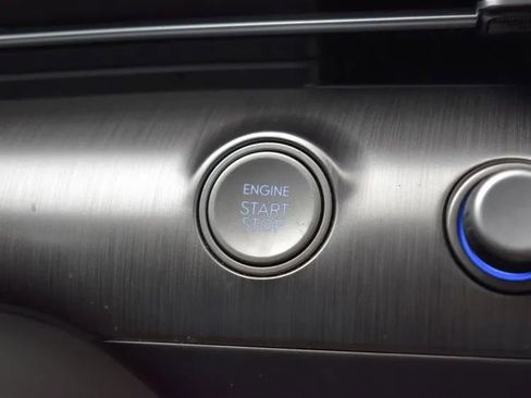 Used 2024 Hyundai Kona SEL image 29