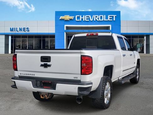 Used 2018 Chevrolet Silverado 2500 LTZ w/ Duramax Plus Package AWD/4WD image 5