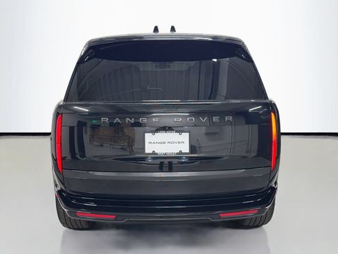 Used 2025 Land Rover Range Rover SE AWD/4WD image 10