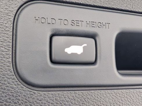 Used 2023 Honda Odyssey Elite image 32