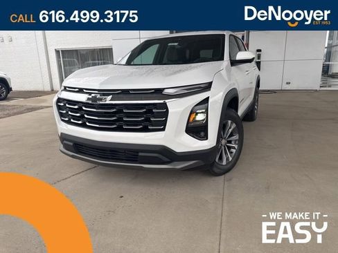 New 2026 Chevrolet Equinox LT image 1