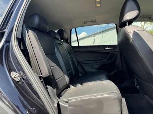 Used 2020 Volkswagen Tiguan SE AWD/4WD image 20