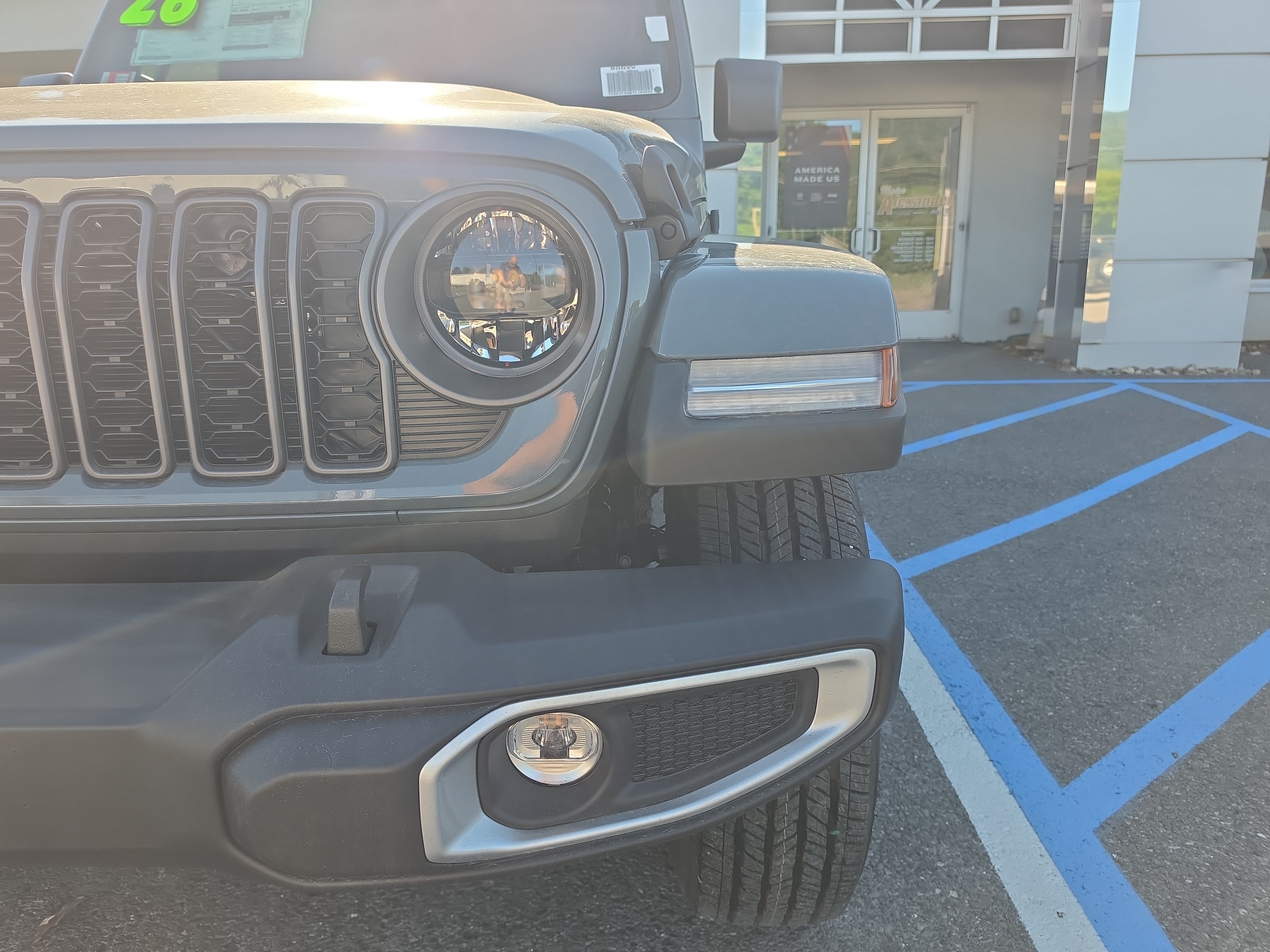 New 2026 Jeep Gladiator Sport AWD/4WD image 10