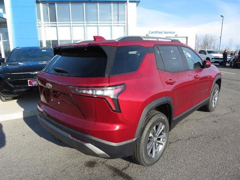 New 2026 Chevrolet Equinox LT w/ Convenience Package II image 4