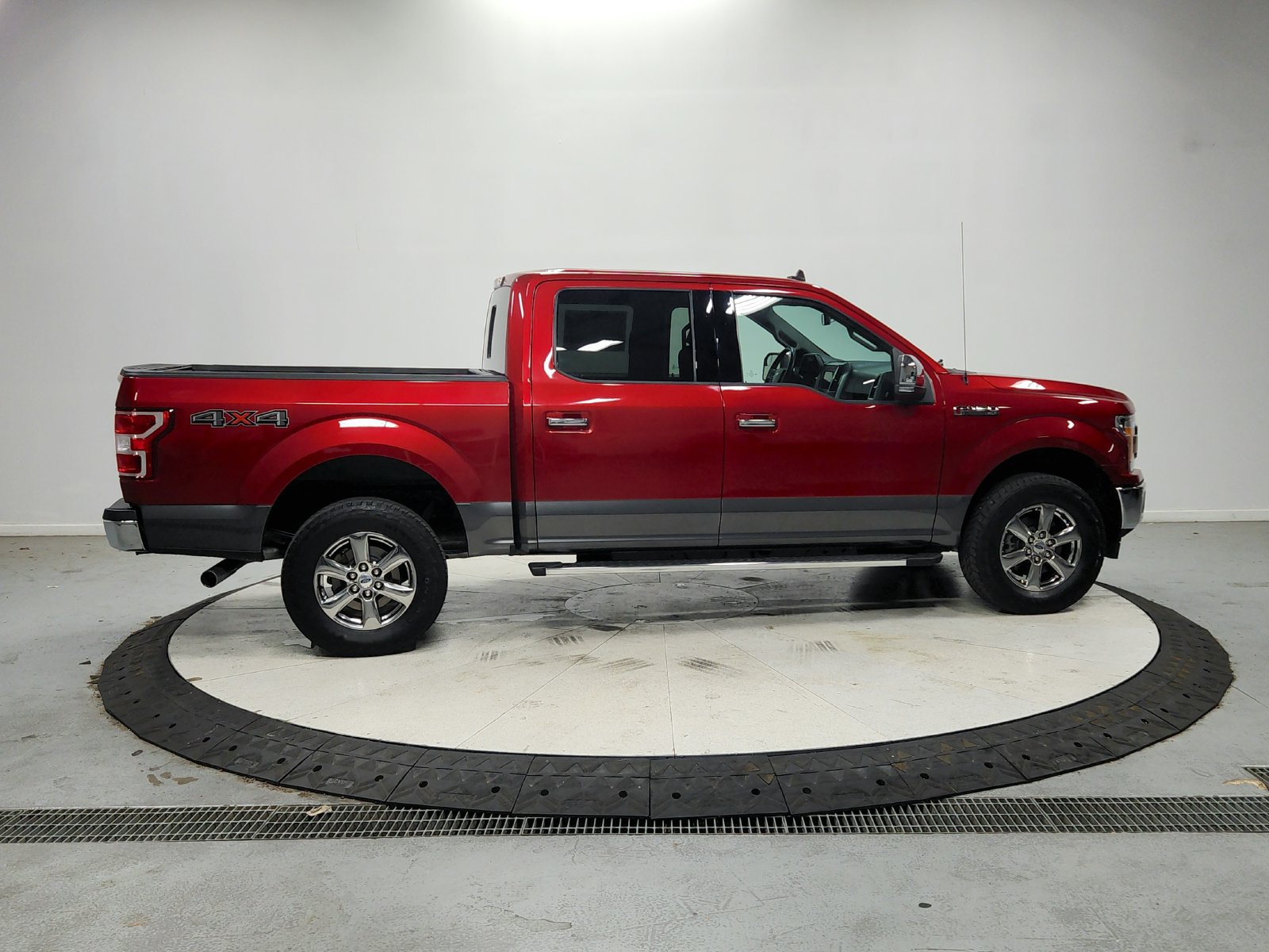 Used 2020 Ford F150 XLT w/ Equipment Group 302A Luxury AWD/4WD image 9