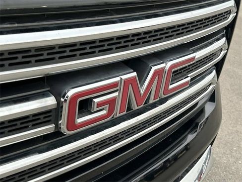 Used 2016 GMC Canyon SLE w/ All Terrain Package image 9