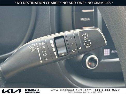 Used 2023 Kia Soul LX w/ LX Technology Package FWD image 12