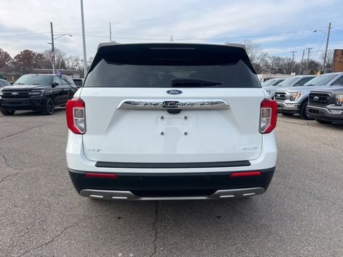 Certified 2023 Ford Explorer XLT w/ Equipment Group 202A image 5