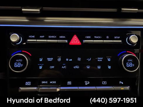 Used 2025 Hyundai Santa Fe Limited AWD/4WD image 23