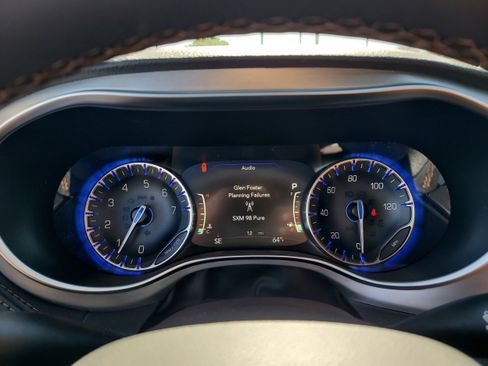 New 2026 Chrysler Pacifica Pinnacle image 23