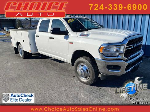 Used 2022 RAM 3500 Tradesman w/ Chrome Appearance Group image 1