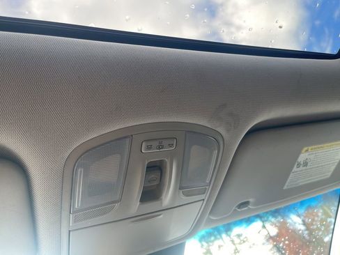 Used 2018 Hyundai Kona SEL w/ SEL Tech Package 02 image 15