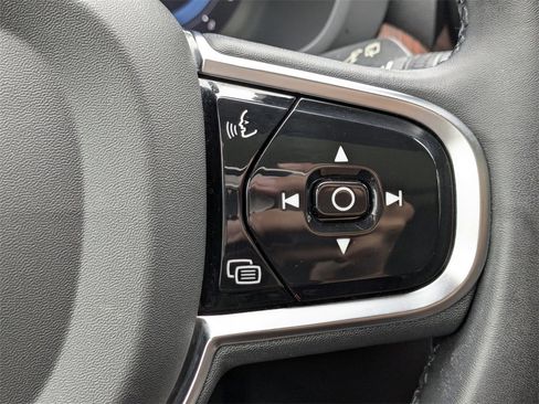 Used 2023 Volvo XC60 B5 Plus w/ Protection Package image 27