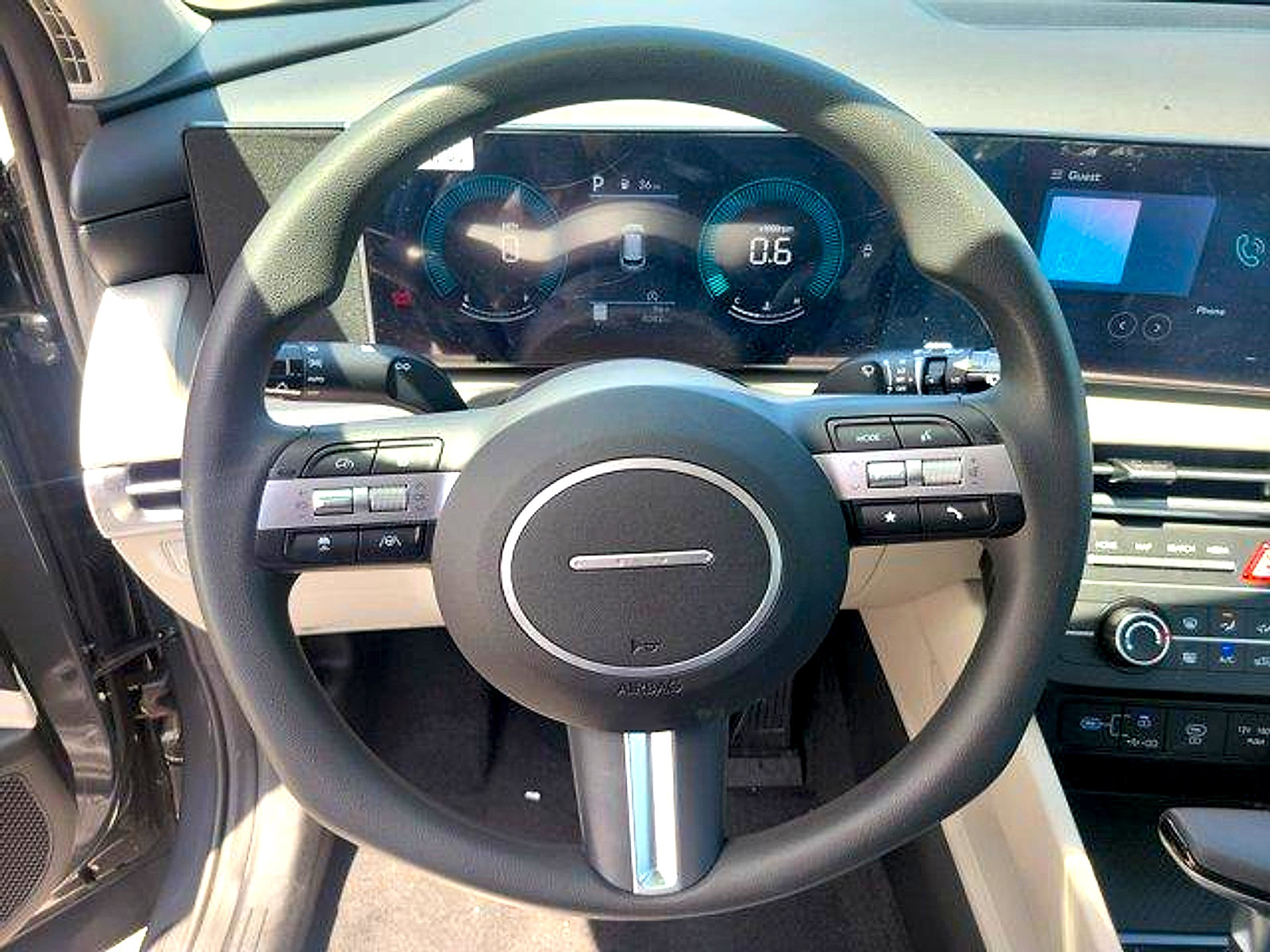 Used 2025 Hyundai Tucson SE FWD image 22