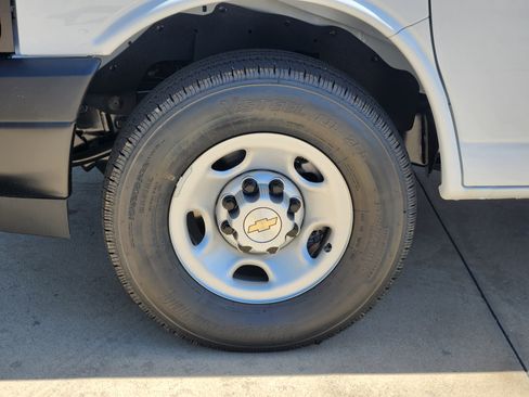 New 2025 Chevrolet Express 2500 w/ Driver Convenience Package image 16