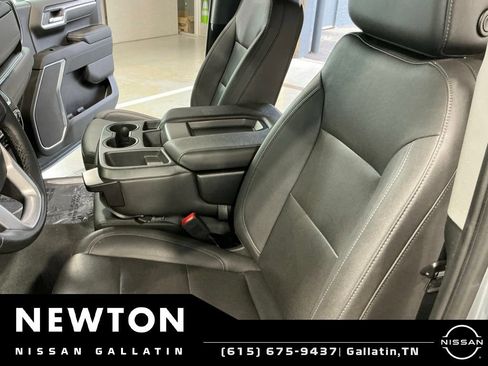 Used 2023 GMC Sierra 1500 SLT AWD/4WD image 20