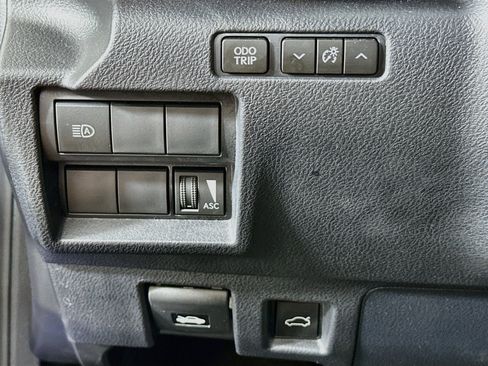 Used 2024 Lexus IS 350 F Sport RWD image 17