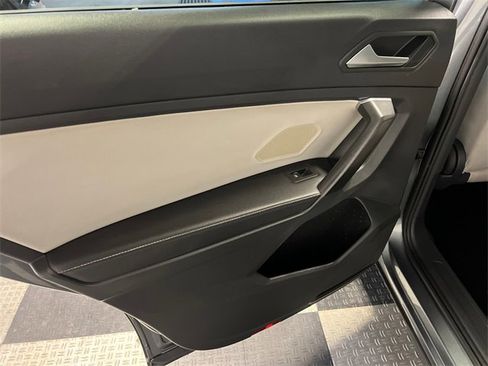 Certified 2022 Volkswagen Tiguan S image 17