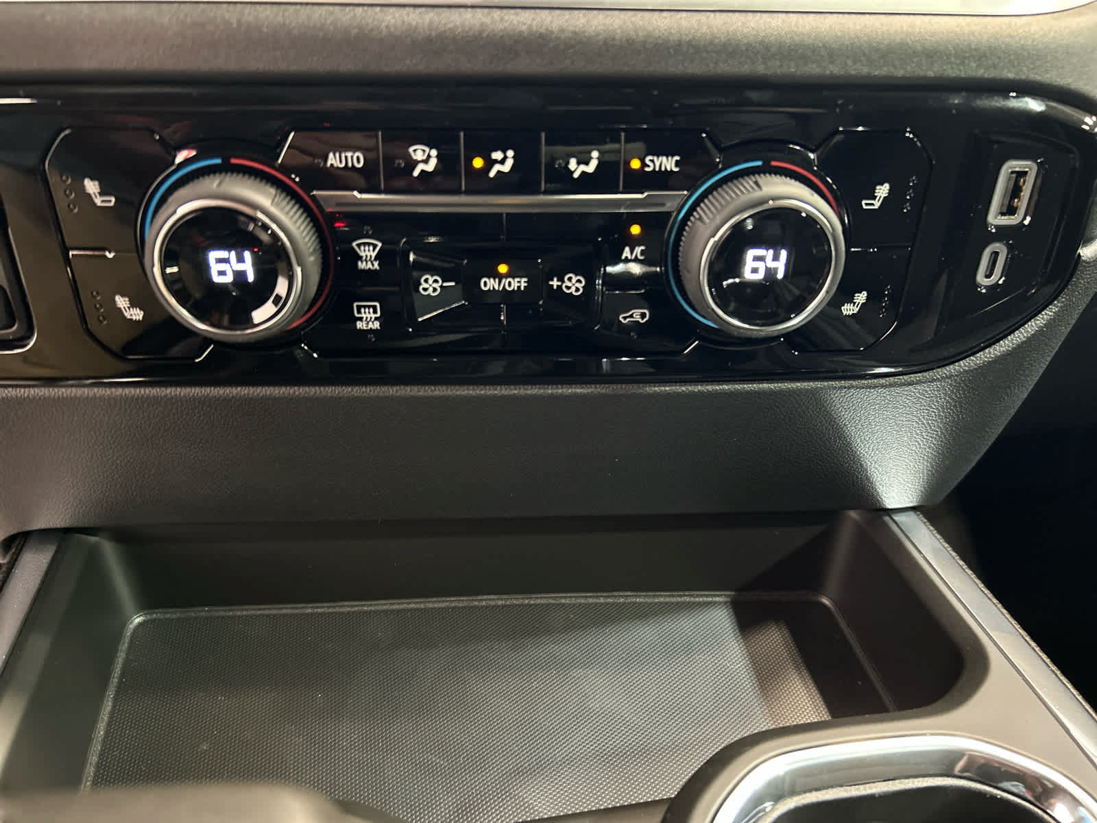 New 2026 Chevrolet Silverado 1500 RST AWD/4WD image 14