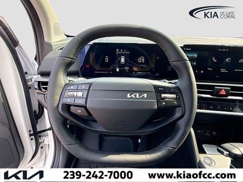 New 2026 Kia Sportage EX image 35