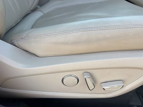 Used 2020 Lincoln Nautilus Reserve image 12