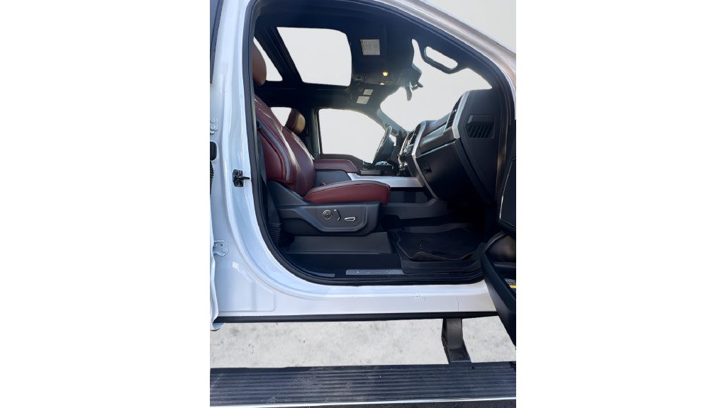 Used 2021 Ford F350 Platinum AWD/4WD image 11