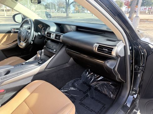 Used 2015 Lexus IS 250 image 12
