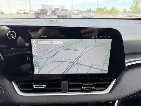 New 2026 Chevrolet Equinox LT w/ Safety and Technology Package FWD image 17
