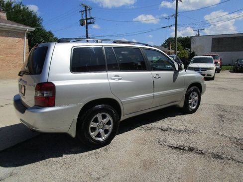 Used 2006 Toyota Highlander 4WD V6 w/ Appearance Pkg image 3