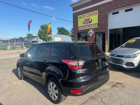 Used 2017 Ford Escape S FWD image 3