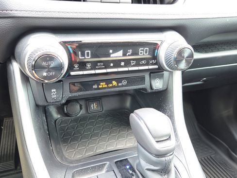 Certified 2025 Toyota RAV4 XLE Premium FWD image 25