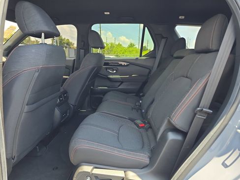 Certified 2025 Honda Pilot Sport image 13