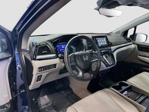 Used 2024 Honda Odyssey Touring image 9