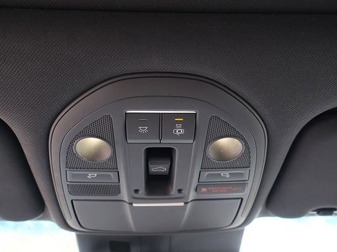 Used 2023 Genesis G70 2.0T w/ Sport Prestige Package image 42